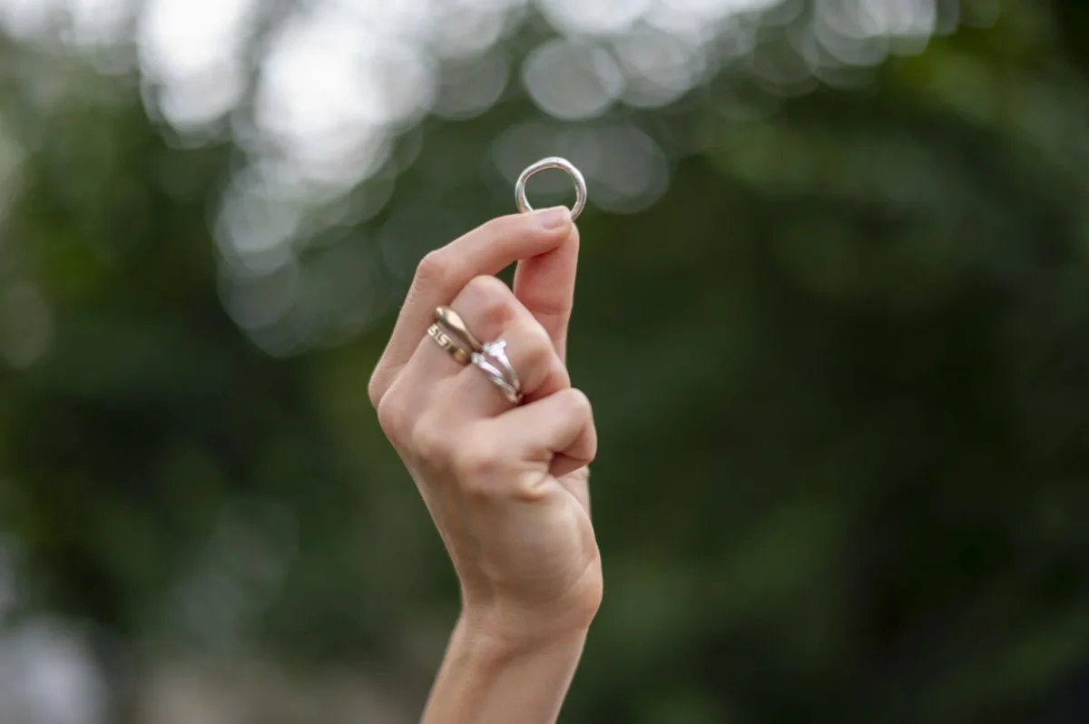 Fluid_Ring_Silver_02_C2A9Chris-King_114.webp