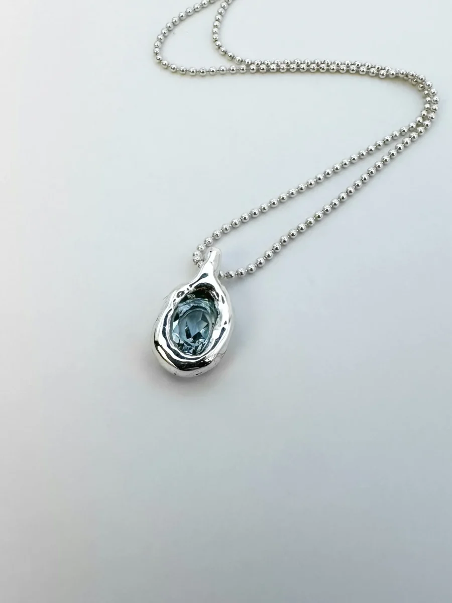 PWLLpendant28129.webp