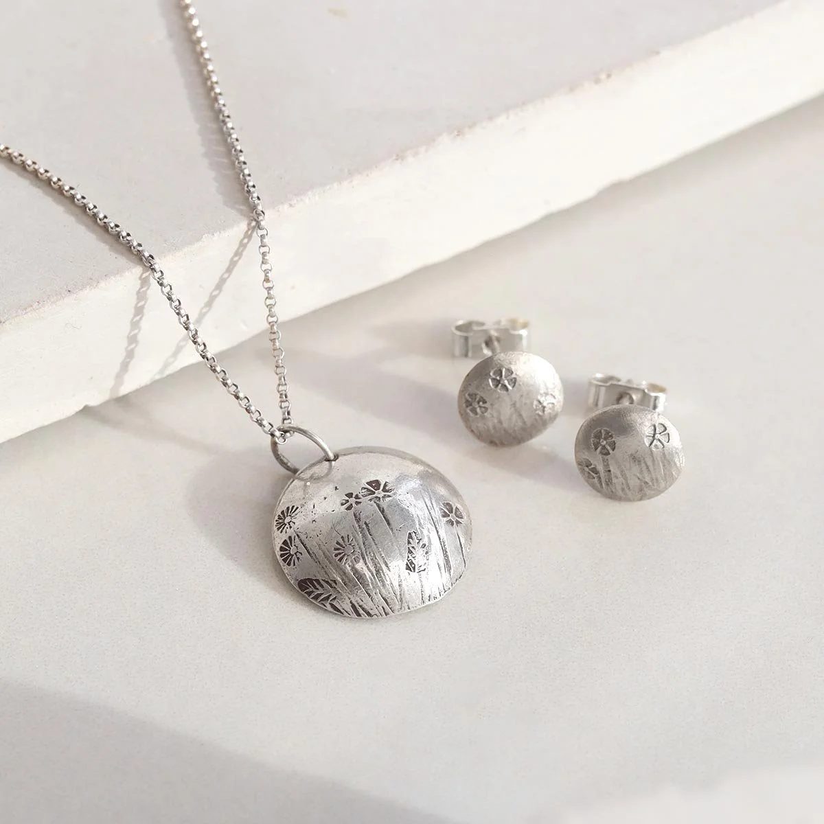 SilverandSteelxRobynFrances_-28square-1.webp