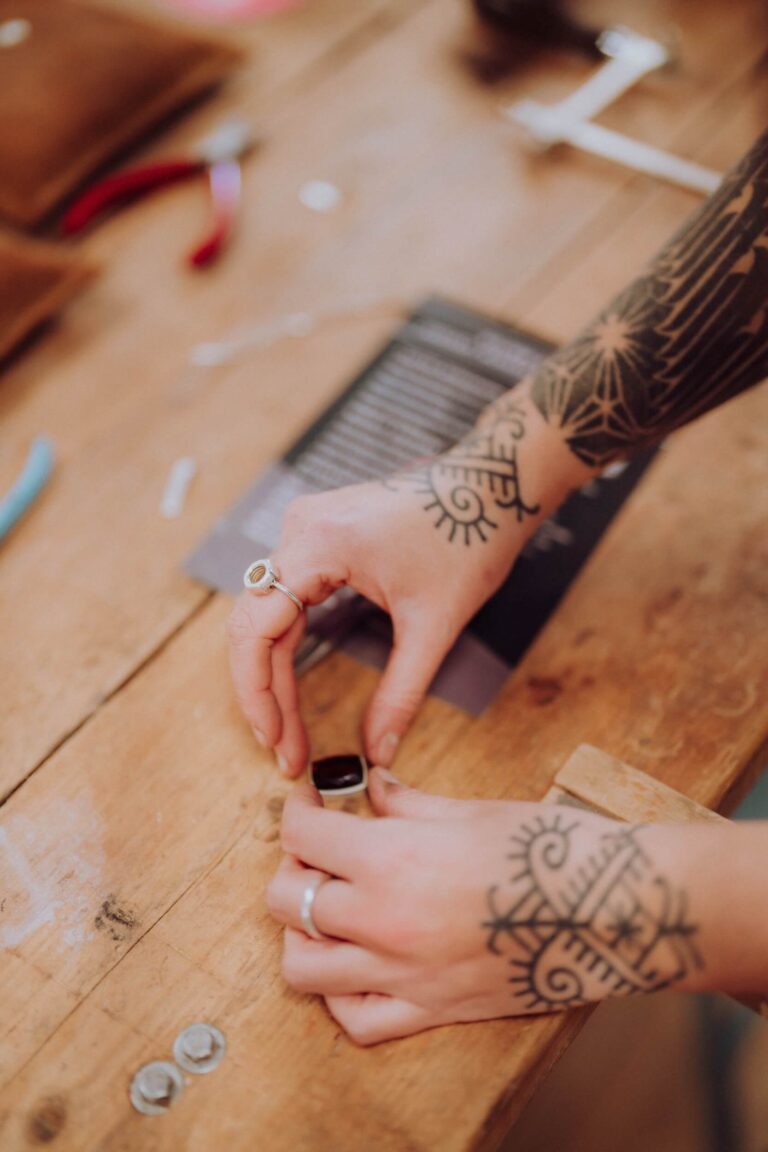hands-silver-and-steel-jewellery-bristol-ml1728