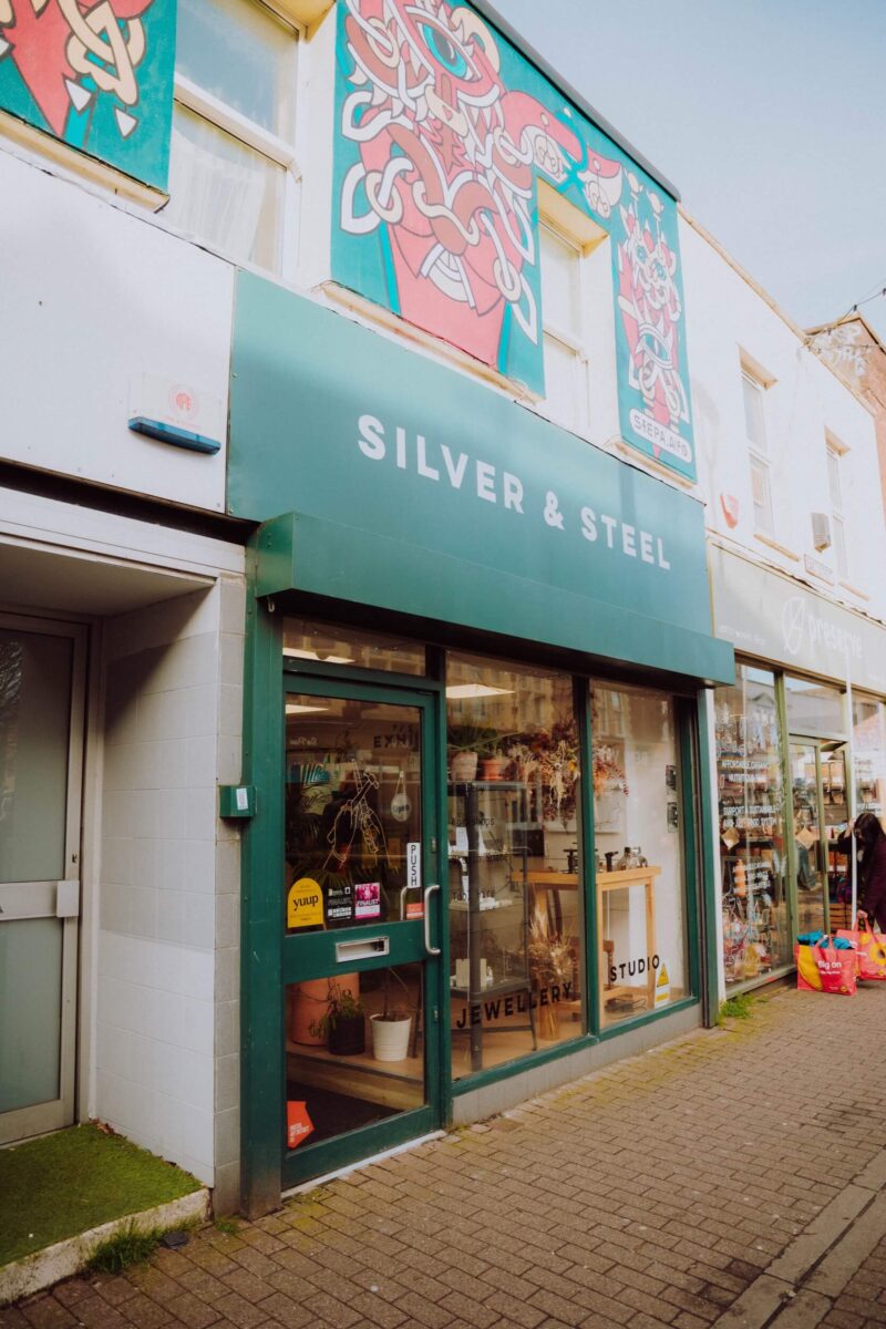 store-front-silver-and-steel-jewellery-bristol-ml1564