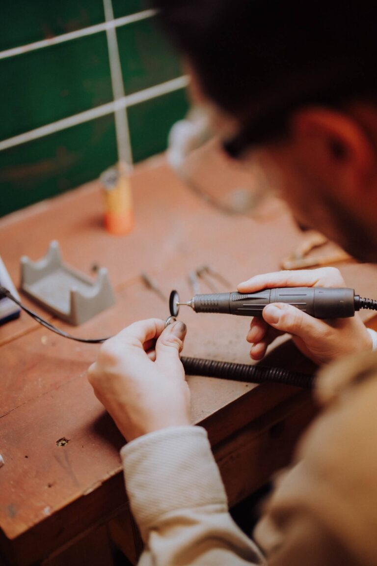 tools-workshop-makers-silver-and-steel-jewellery-bristol-ml1624